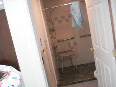 bathroom_281029.JPG