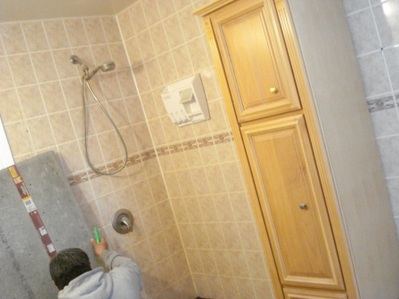 bathroom_286029.JPG